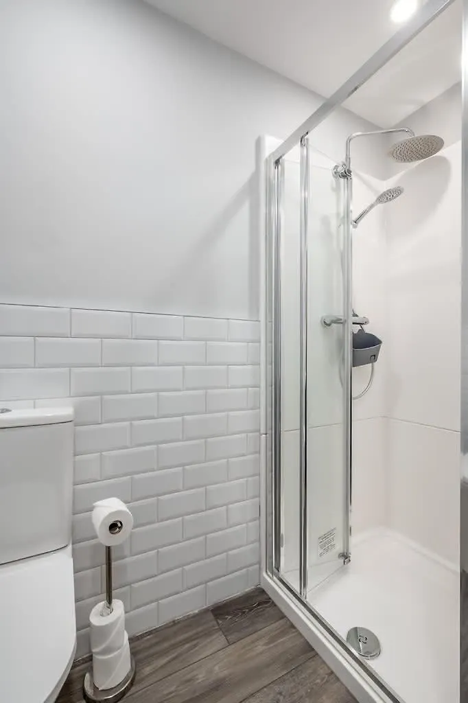 Central Belfast Apartments - The Malone Suites United Kingdom